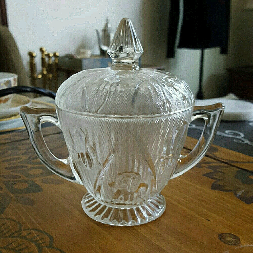 Vintage Jeannette Glass Iris & Herringbone Clear Covered Sugar Bowl